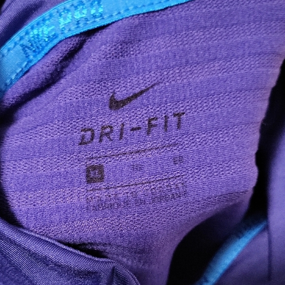 Nike Women's Dri-fit 1/4 Zip - Picture 3 of 3